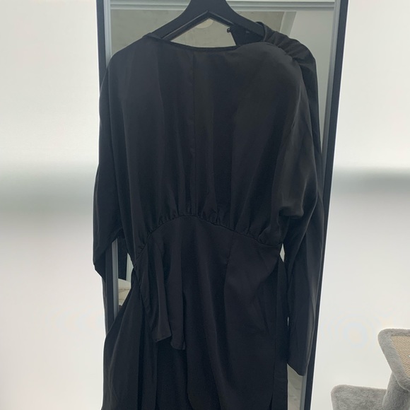 Pretty Little Thing Black Satin Wrap MIDI Dress (never worn) - Picture 6 of 7